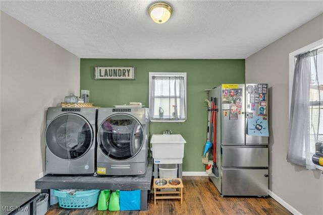 967 Warwick Drive, Sheffield Lake, OH 44054