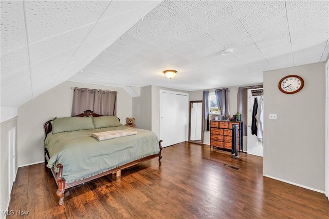 967 Warwick Drive, Sheffield Lake, OH 44054