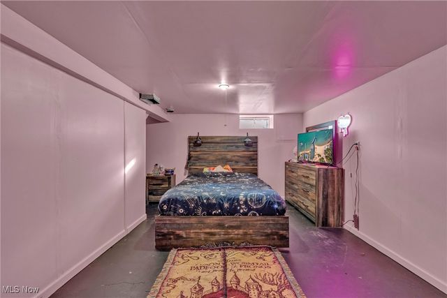 967 Warwick Drive, Sheffield Lake, OH 44054