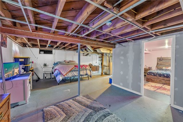 967 Warwick Drive, Sheffield Lake, OH 44054