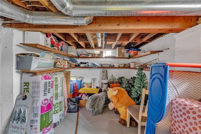 967 Warwick Drive, Sheffield Lake, OH 44054