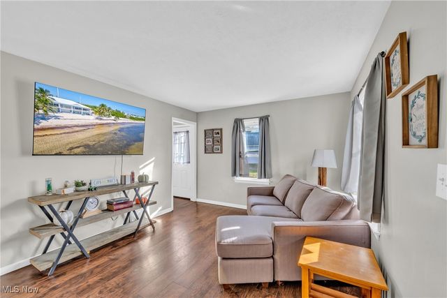 967 Warwick Drive, Sheffield Lake, OH 44054