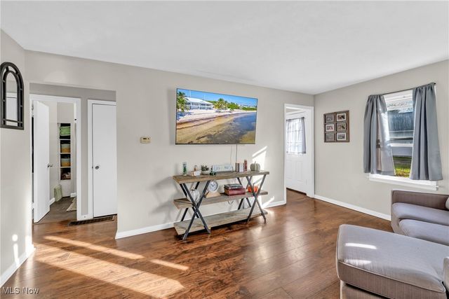 967 Warwick Drive, Sheffield Lake, OH 44054