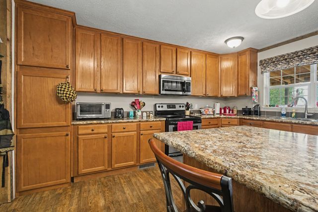 10878 Highway 7, Primm Springs, TN 38476
