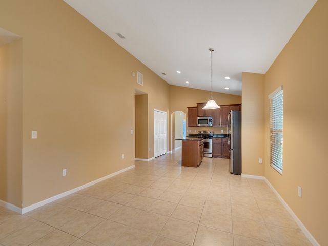 203 Briarcliff Circle, Sebastian, FL 32958