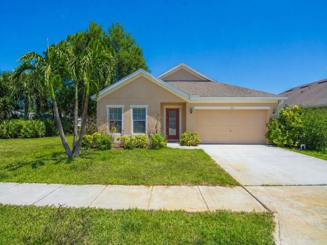203 Briarcliff Circle, Sebastian, FL 32958