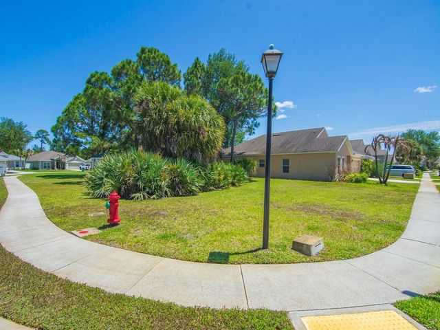 203 Briarcliff Circle, Sebastian, FL 32958