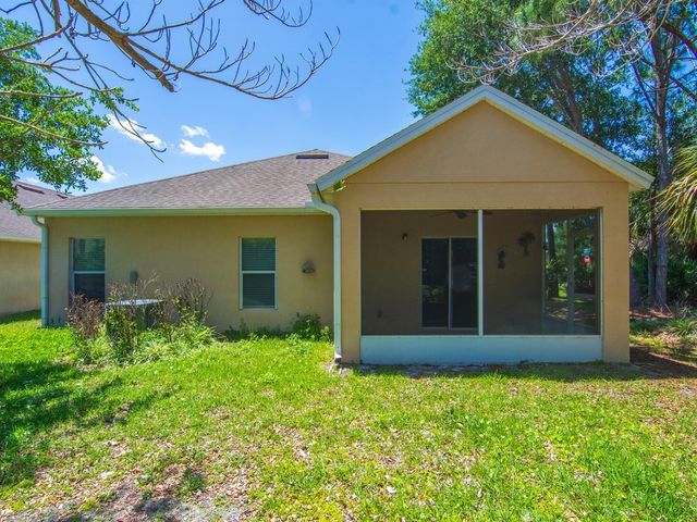 203 Briarcliff Circle, Sebastian, FL 32958