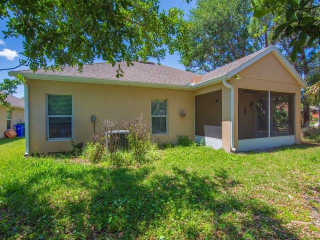 203 Briarcliff Circle, Sebastian, FL 32958
