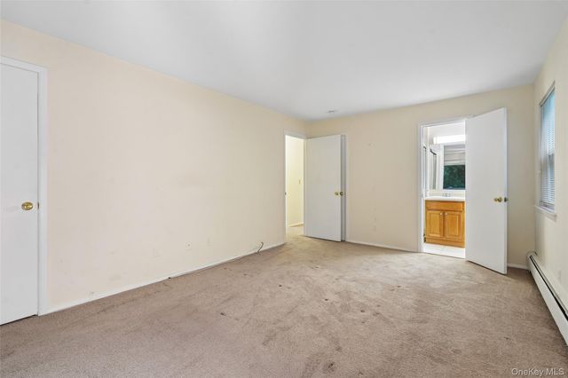 192 Doxbury Lane, Suffern, NY 10901