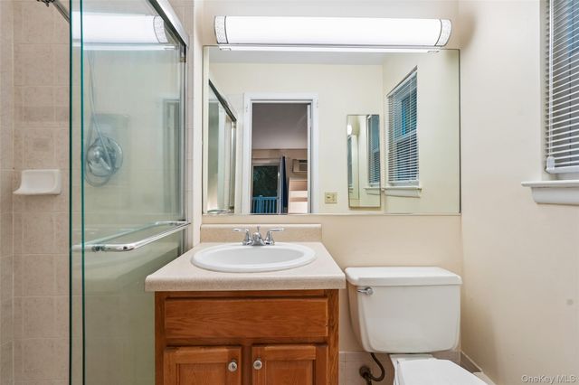 192 Doxbury Lane, Suffern, NY 10901