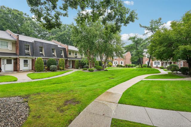 192 Doxbury Lane, Suffern, NY 10901