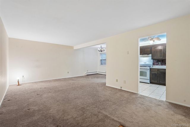 192 Doxbury Lane, Suffern, NY 10901