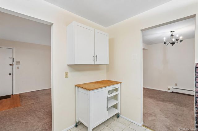 192 Doxbury Lane, Suffern, NY 10901