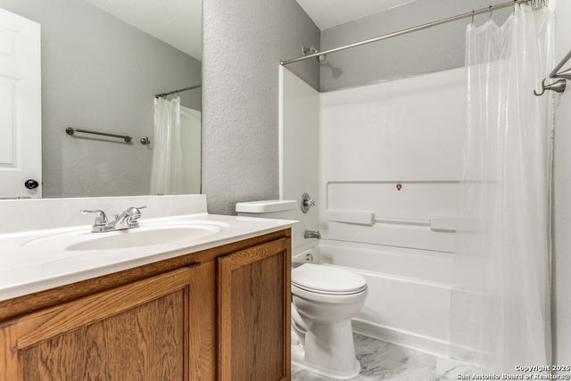 8503 Chickasaw Bluff, Converse, TX 78109