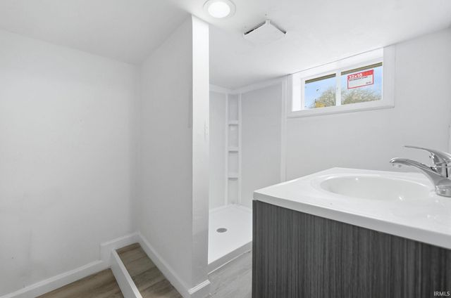 3911 Eastway Drive, Fort Wayne, IN 46806