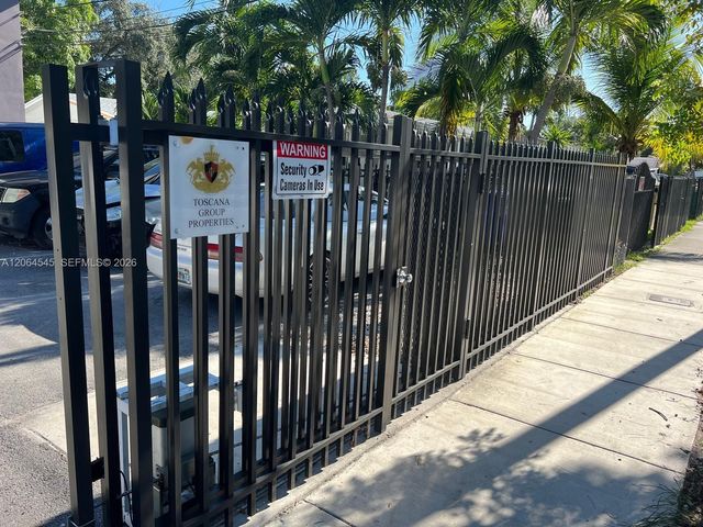 2611 NW 32nd Street, Miami, FL 33142