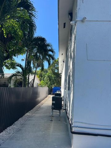 2611 NW 32nd Street, Miami, FL 33142