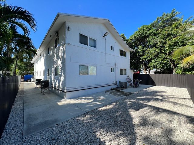 2611 NW 32nd Street, Miami, FL 33142