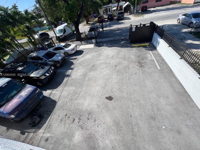 2611 NW 32nd Street, Miami, FL 33142