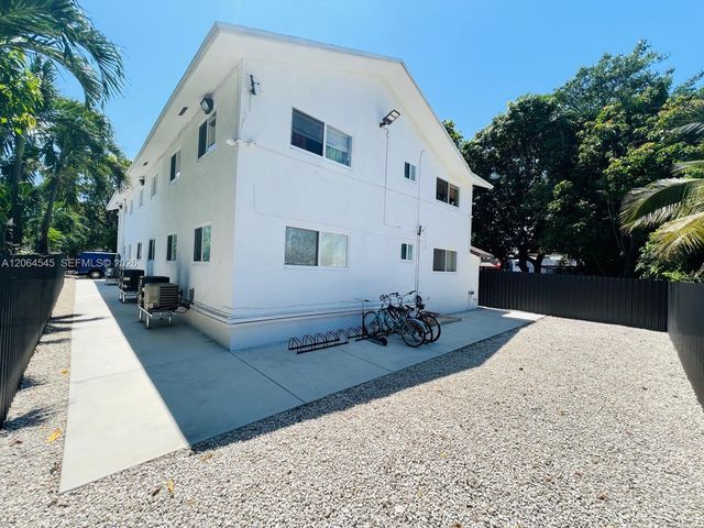 2611 NW 32nd Street, Miami, FL 33142