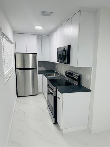 2611 NW 32nd Street, Miami, FL 33142
