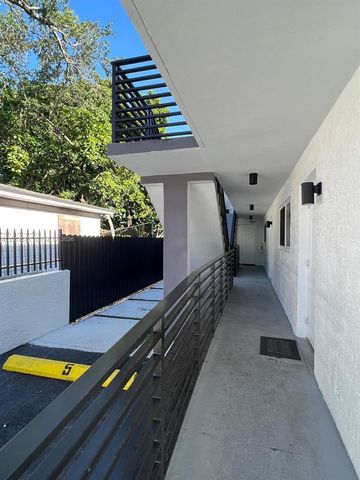 2611 NW 32nd Street, Miami, FL 33142