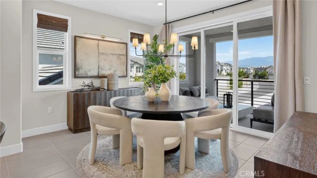 933 Treble, Irvine, CA 92618