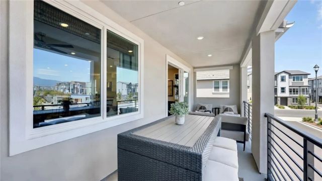 933 Treble, Irvine, CA 92618
