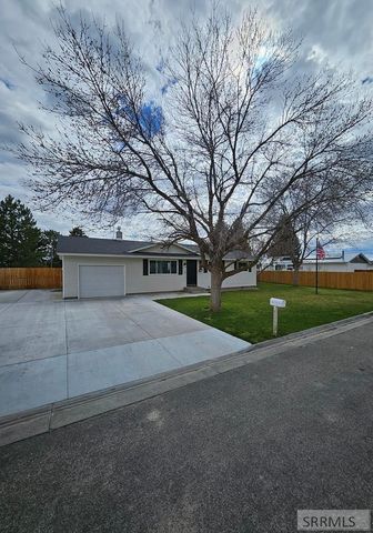 4230 E Dixie Street, Idaho Falls, ID 83401