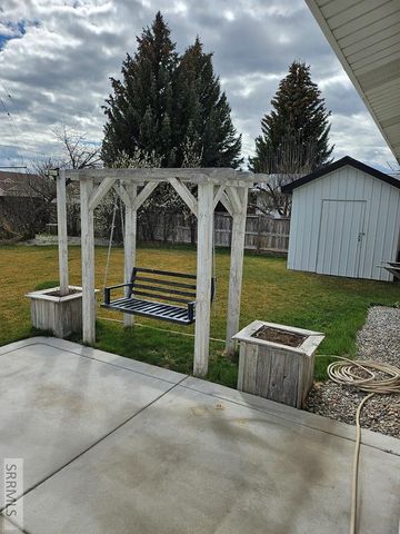 4230 E Dixie Street, Idaho Falls, ID 83401