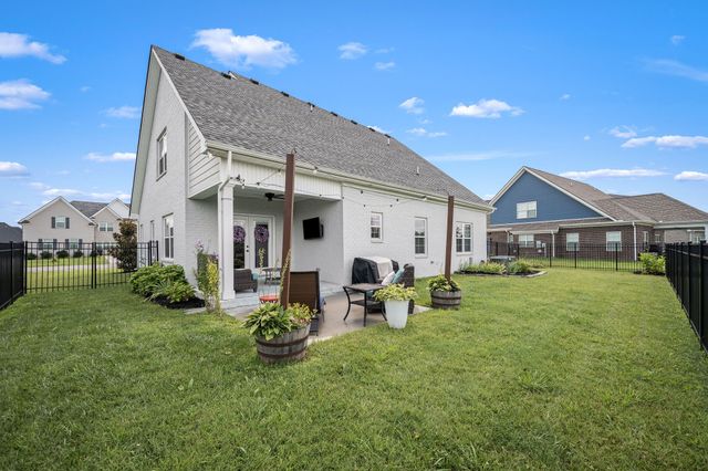 4033 Gilreath Pl, Murfreesboro, TN 37127
