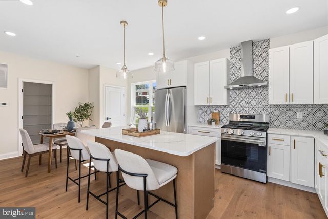 3025 FIFTH AVE, Baltimore, MD 21234