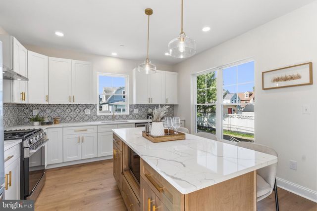 3025 FIFTH AVE, Baltimore, MD 21234