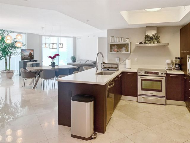 150 Sunny Isles Boulevard 1-906, Sunny Isles Beach, FL 33160