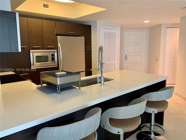 150 Sunny Isles Boulevard 1-906, Sunny Isles Beach, FL 33160