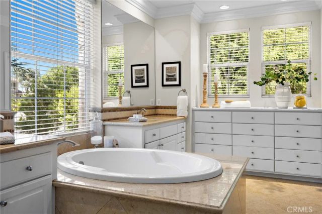 110 Plaza Via Sol, San Clemente, CA 92673