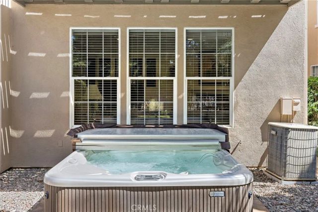 110 Plaza Via Sol, San Clemente, CA 92673