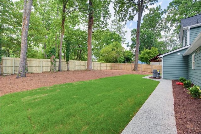 1383 Natchez Trace SW, Marietta, GA 30008