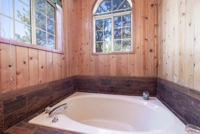252 Riverside, Sugarloaf, CA 92386