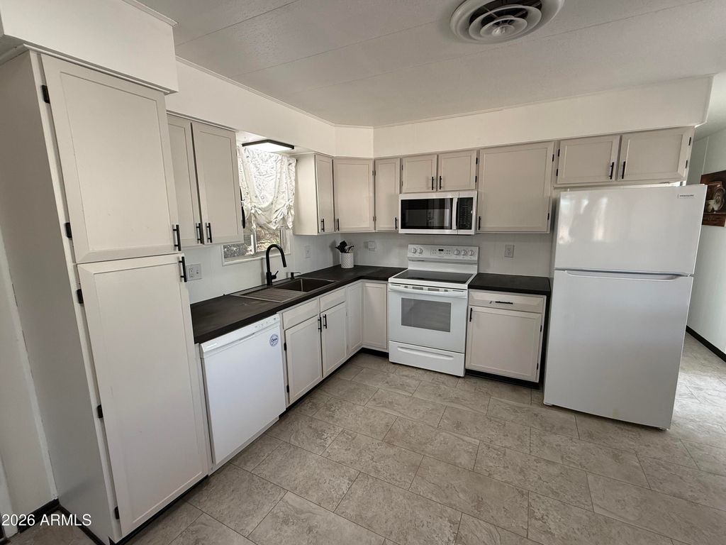 3602 N MONTANA Avenue, Florence, AZ 85132 — photo 3