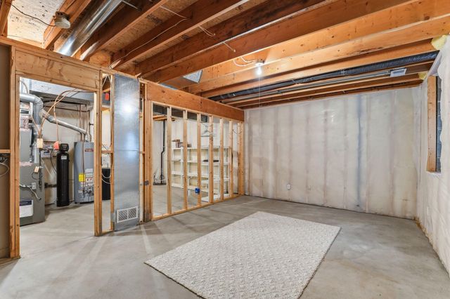 4676 Hamlet Avenue N, Oakdale, MN 55128