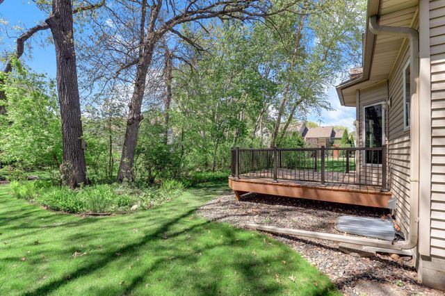 4676 Hamlet Avenue N, Oakdale, MN 55128
