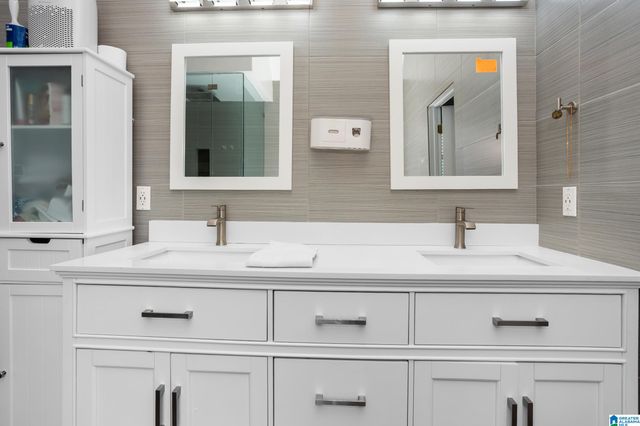 6333 TRACE WAY CIRCLE, Trussville, AL 35173