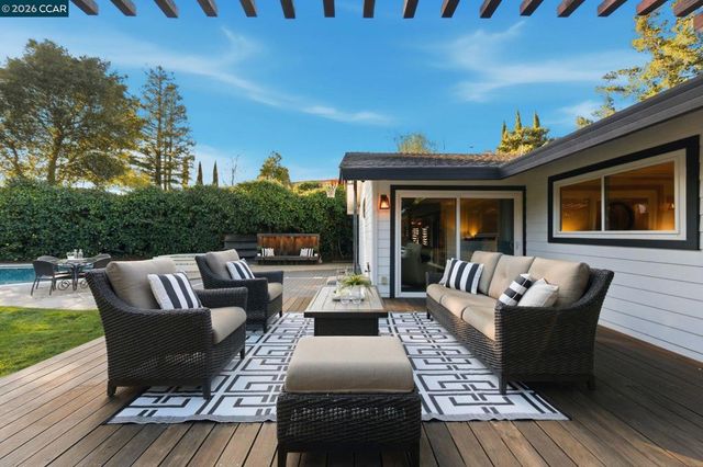 314 314 Draeger Dr, Moraga, CA 94556