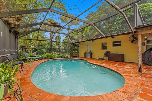 9730 SW 159th St, Miami, FL 33157