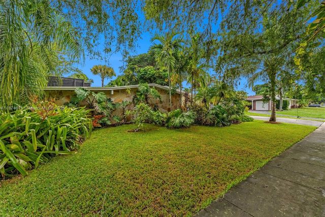 9730 SW 159th St, Miami, FL 33157