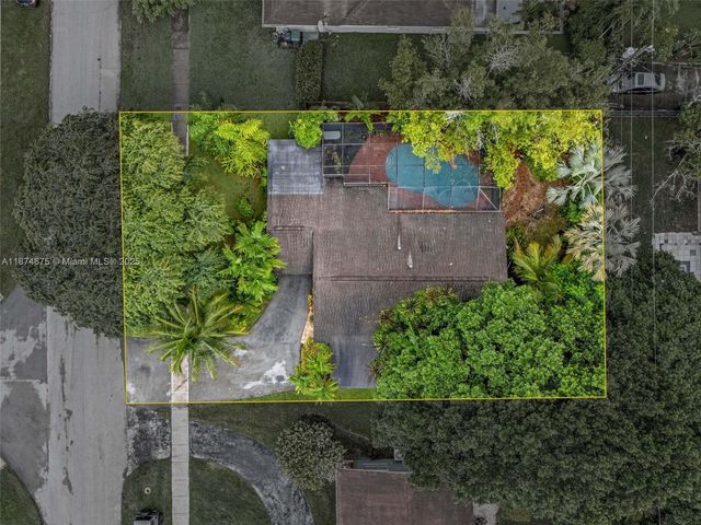 9730 SW 159th St, Miami, FL 33157