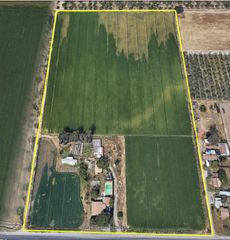 32437 124, Visalia, CA 93291