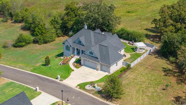131 Damian Ct, Hot Springs, AR 71901